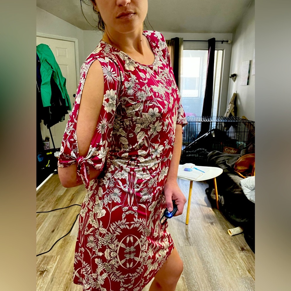 Flowery Cool Summer Dress (Small)